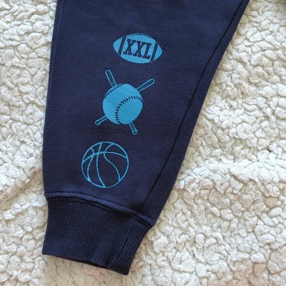 COPY - Roots 3T sweatpants - Picture 3 of 7